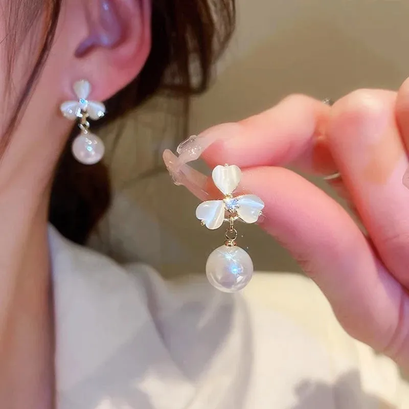 2024 New Fashion Korean Hanging Bowknot Pearl Earrings For Women Elegant Crystal Flower Long Tassel Drop Earring Ladies Jewelry