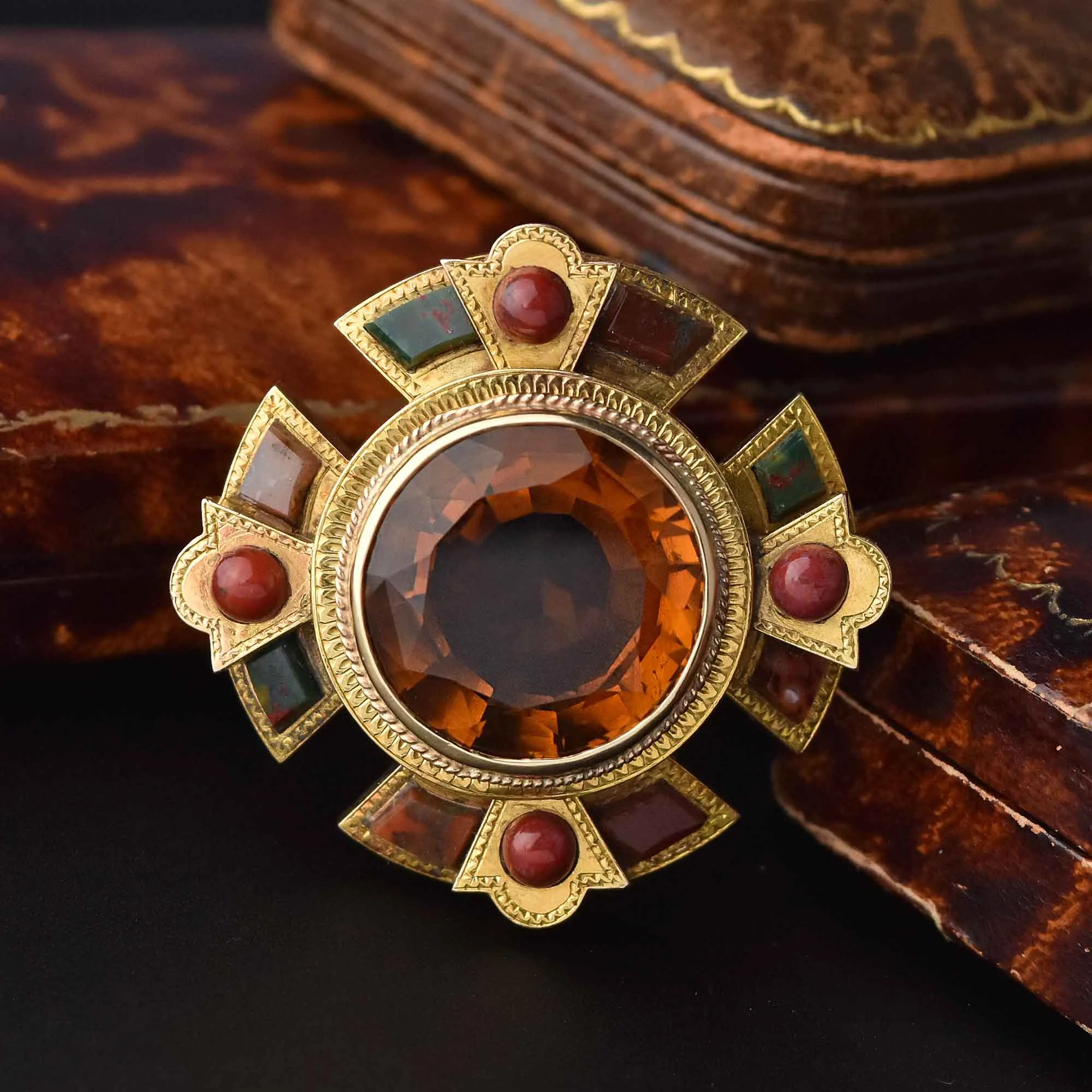 Antique Scottish Agate 20 CTW Citrine Brooch 14K Gold