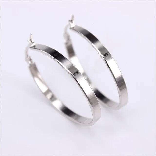 Flat Oval Smooth Hoop Earrings - 2 Colors - 3 Sizes