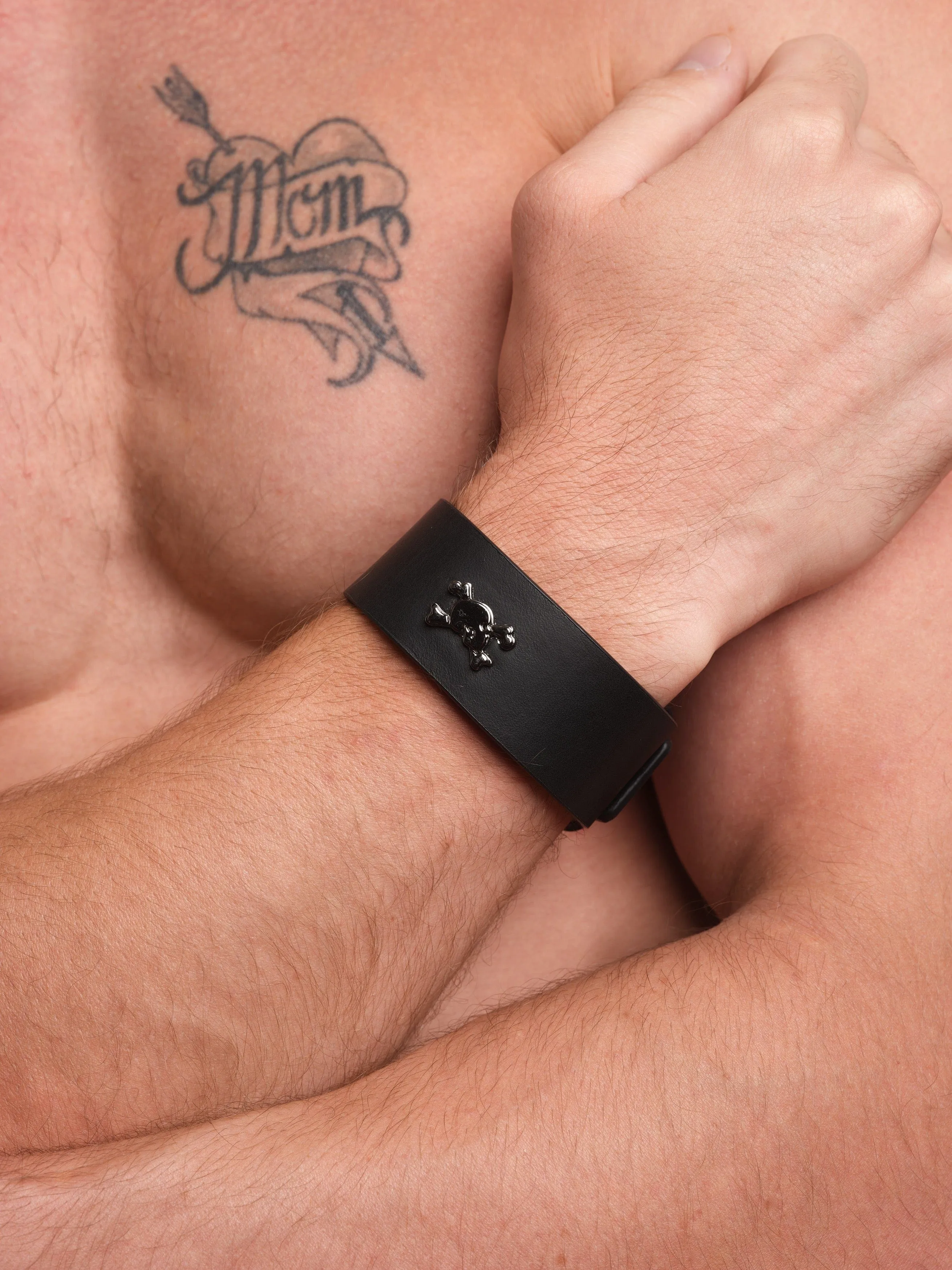 Heritage Leather Cuff Black