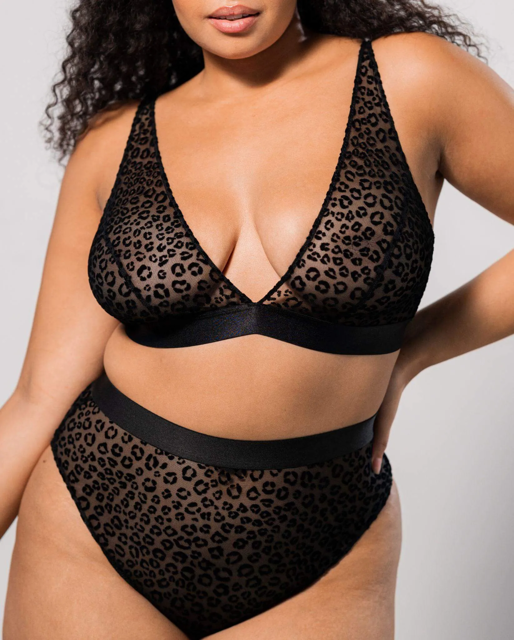 Mesh Plunge Bralette Black Leopard