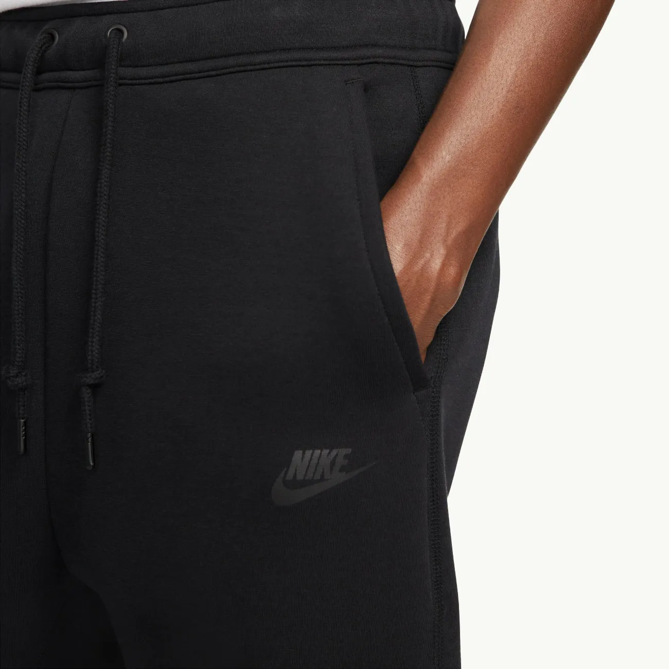 Nike Tech Fleece Jogger - Black