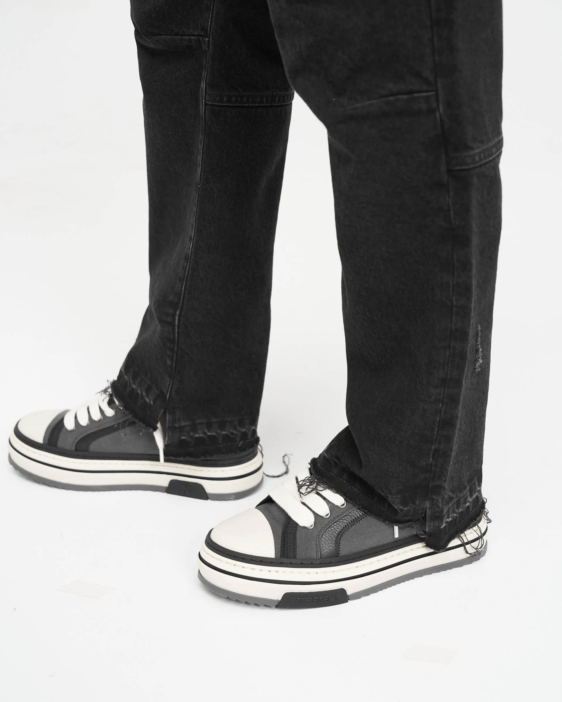 R2 Stepped Hem Denim - Off Black