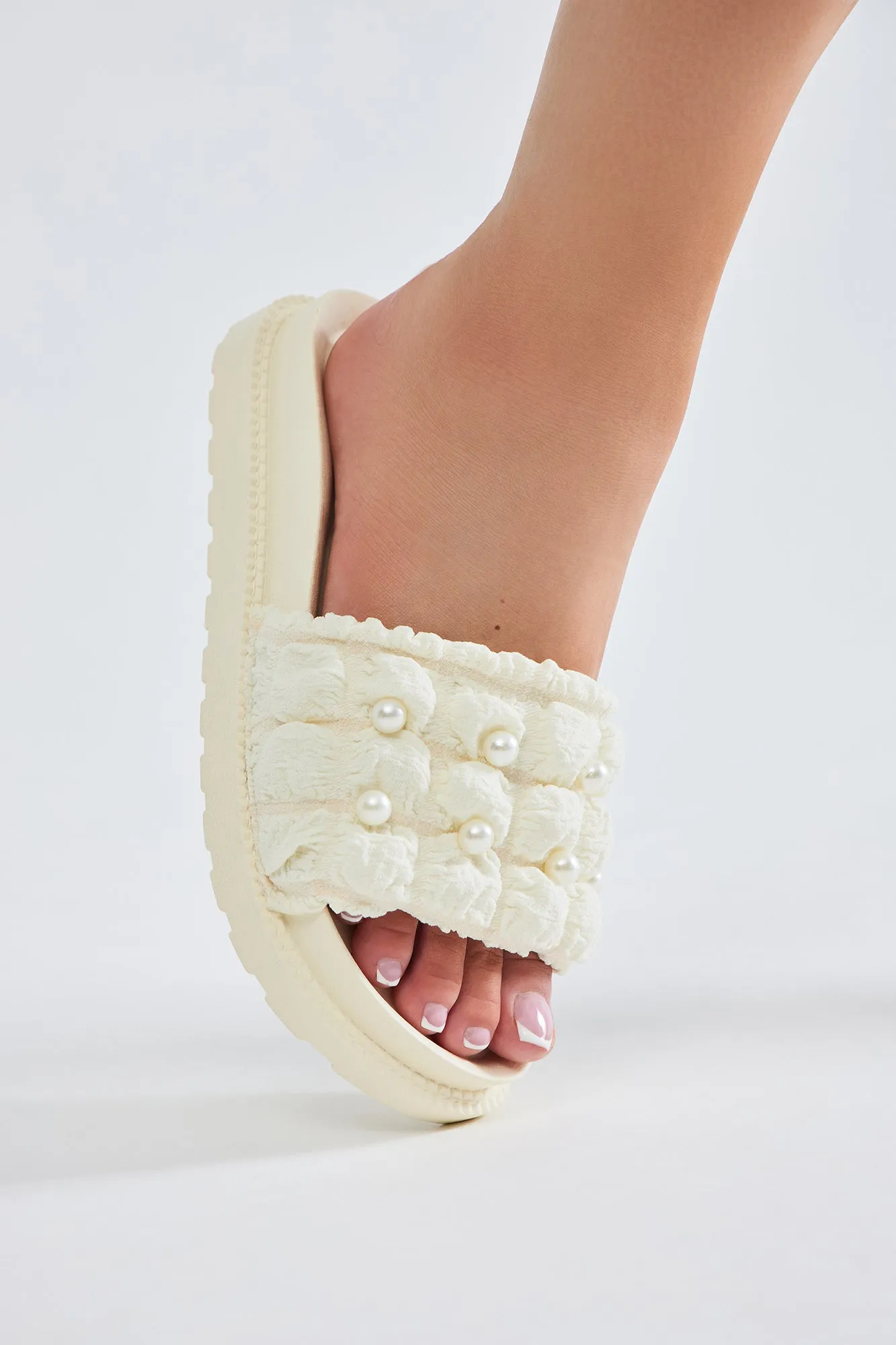 Tiana Pearl Platform Slides - White