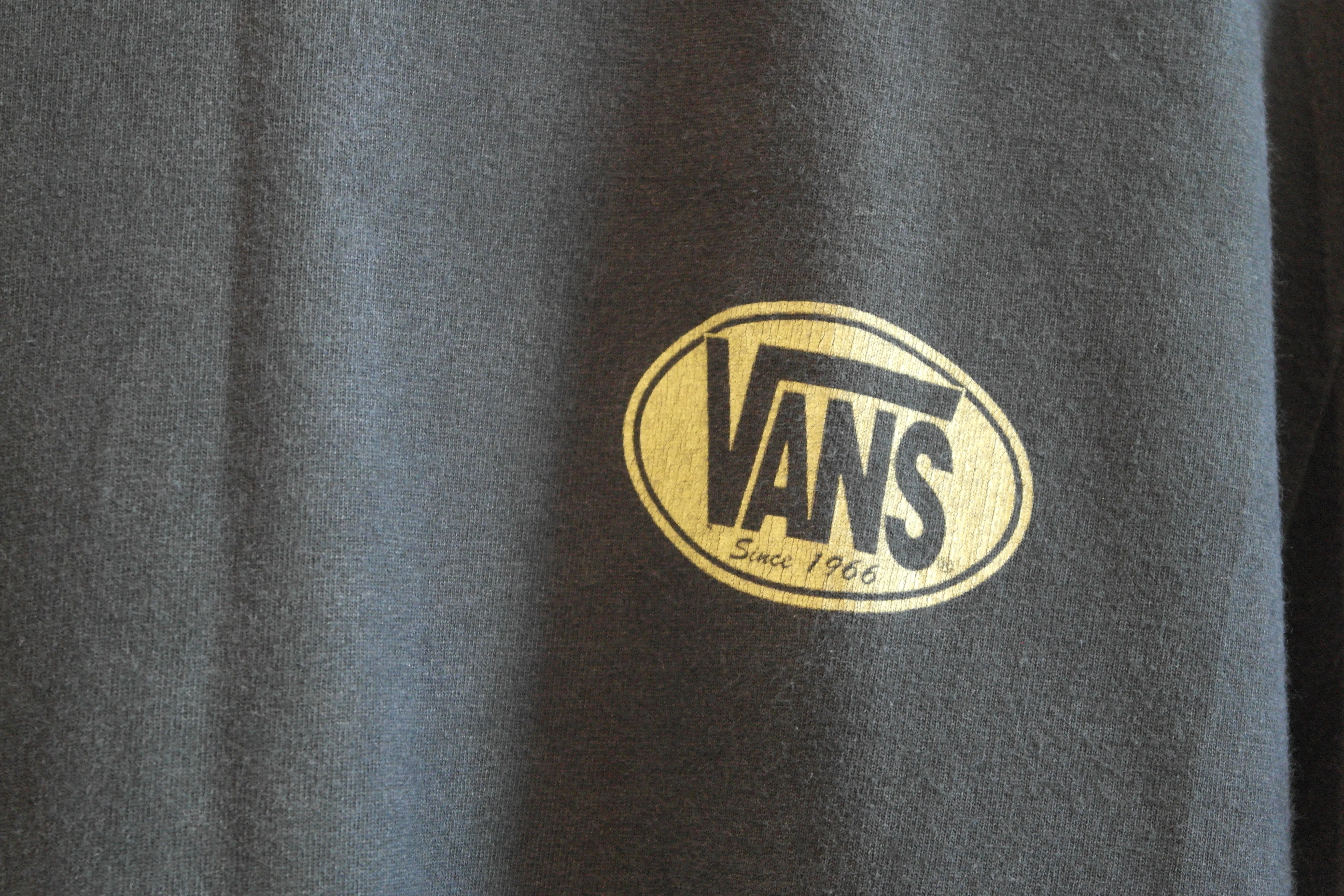 vintage van's 66 oval t-shirt ~ L